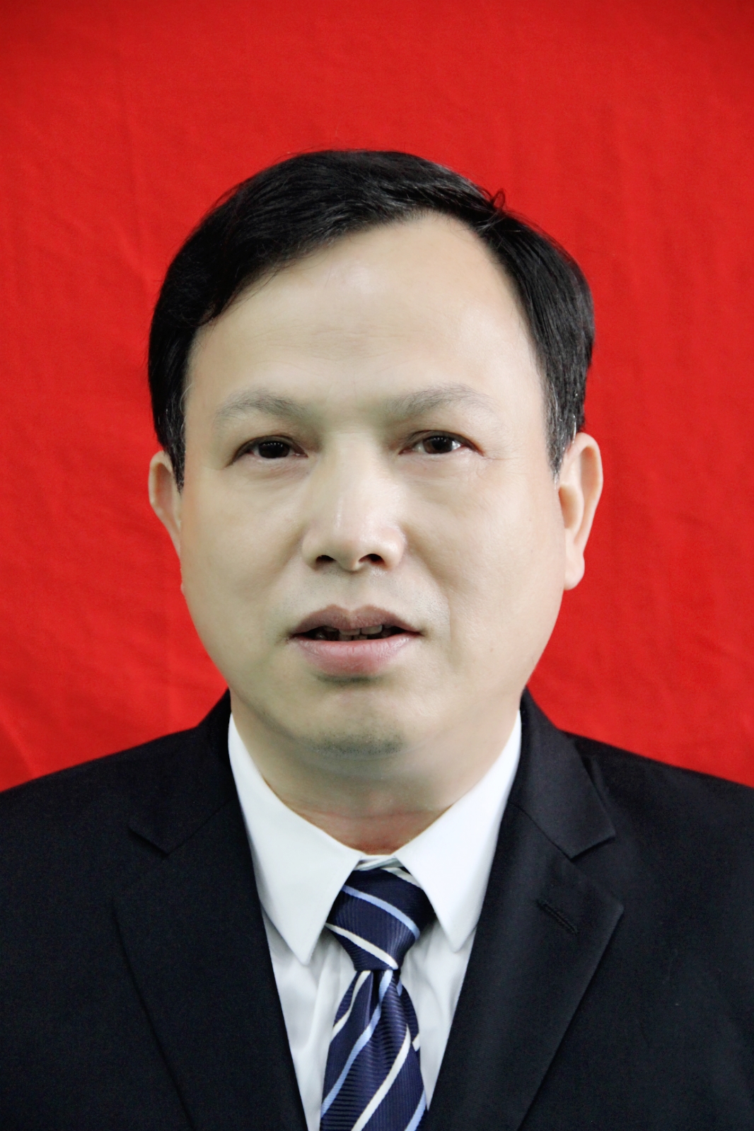 <b>邱海林</b>